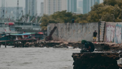 Indonesia prepares to move sinking capital Jakarta to island of Borneo