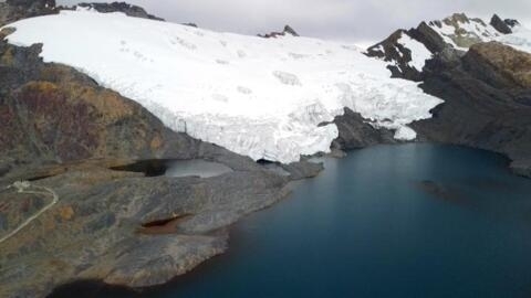 Peru: Cordillera Blanca's melting glaciers threaten towns in valley